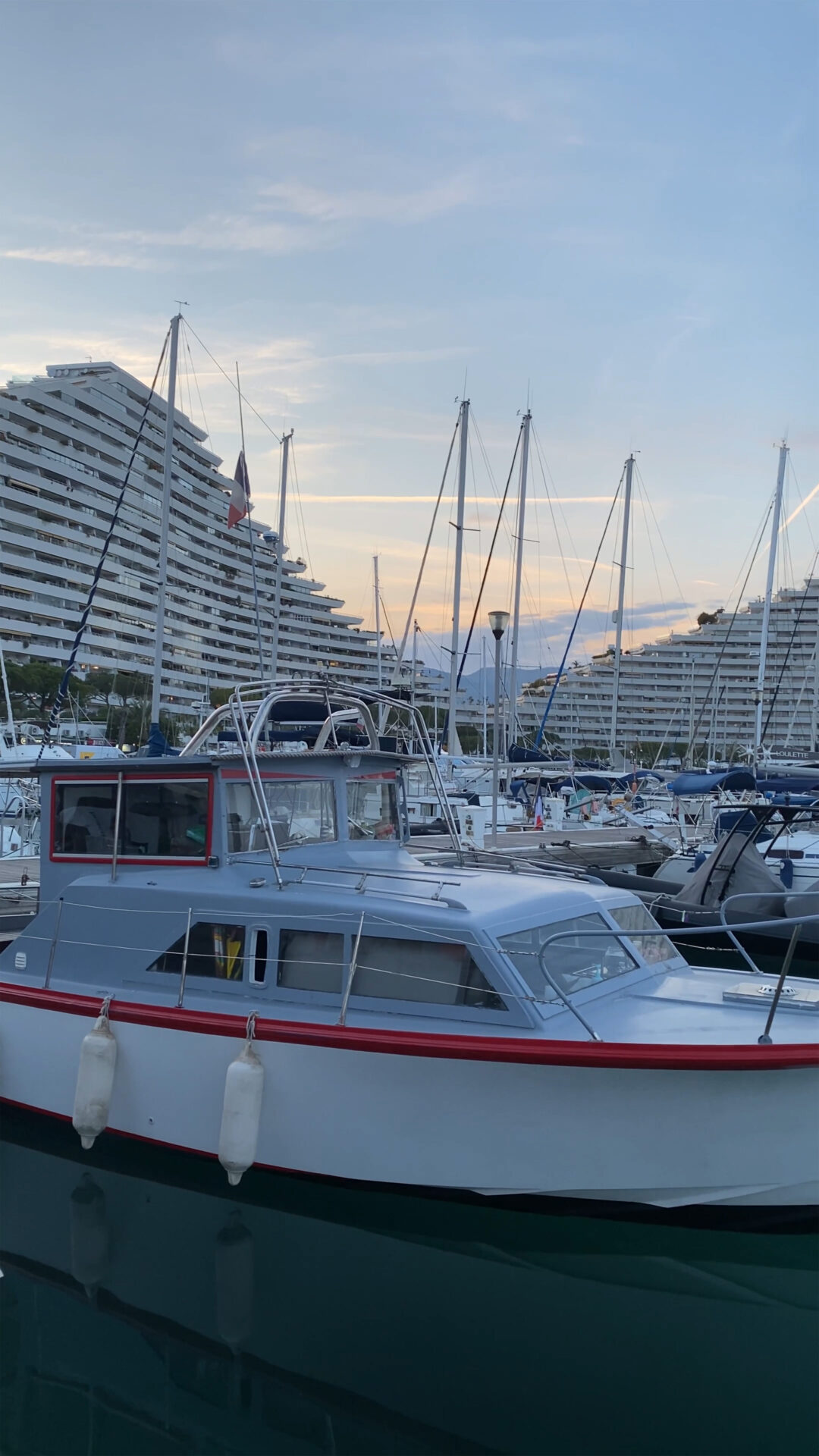 Villeneuve-Loubet: Marina Baie des Anges Edifici residenziali di Marina Baie des Anges